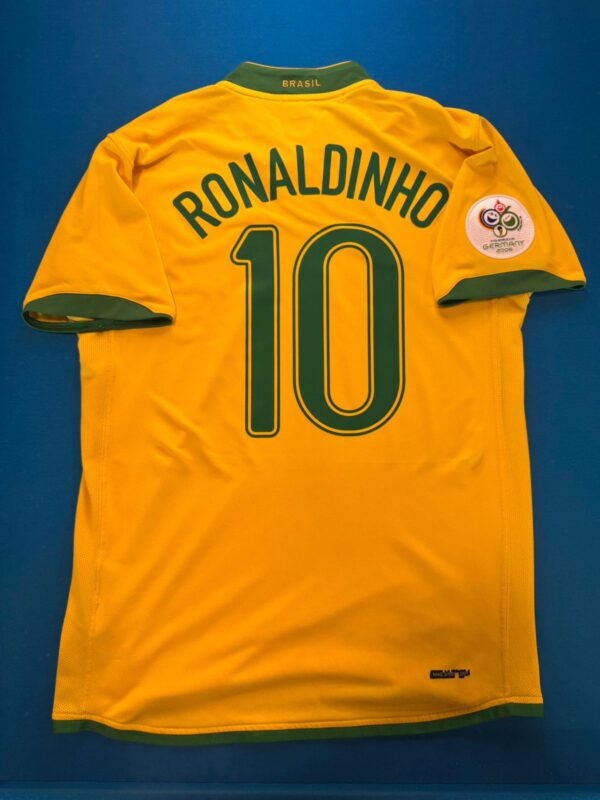 2006/07 Brasil Hjemmedrakt Ronaldinho Fotballdrakt – (M) 7/10